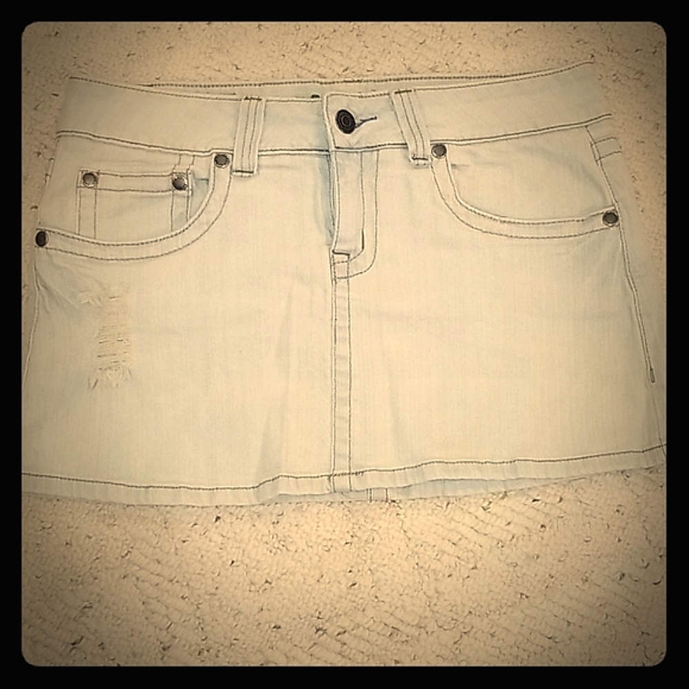 Hydraulic jean skirt